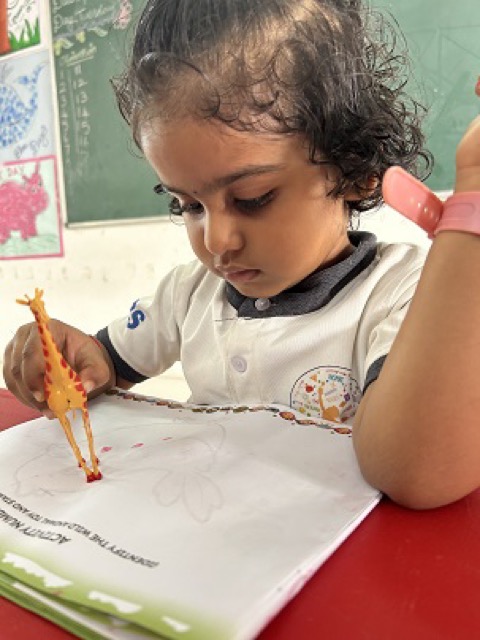 Pre-KG Footprint Animal Printing Activity - Activities 2024